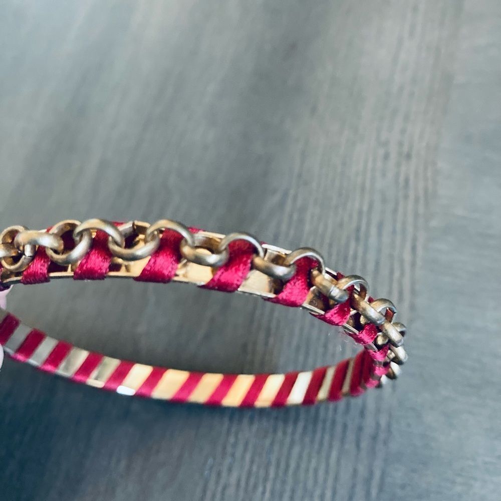 Maroon Ribbon Gold Chain Bangle Bracelet - Picture 3 of 3
